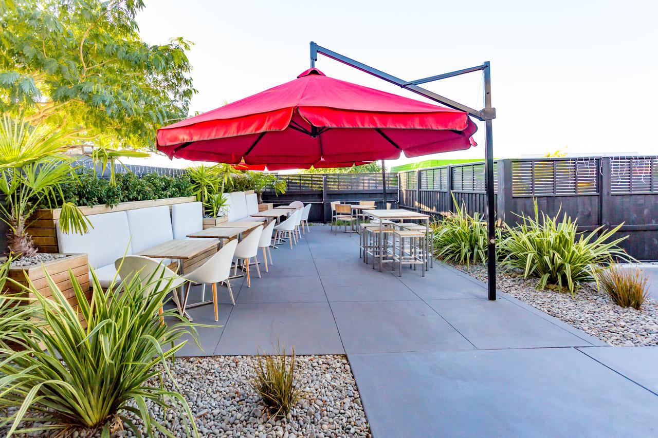 The Redwood Hotel Christchurch Esterno foto